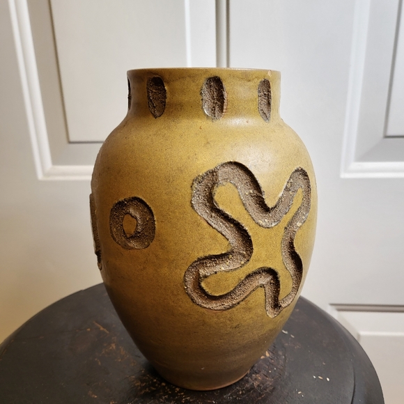 Toyo Medium Vase #1 Ikebana Vessel Umber Sienna Glaze with Granular Grog Incised - Picture 1 of 15